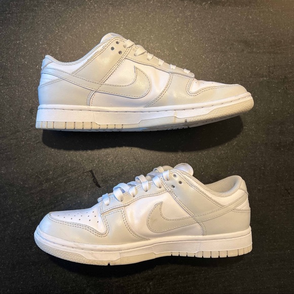 Nike Dunk Low. Photon Dust. Women’s Size 8/ Men’s size 6. Used - Picture 2 of 8